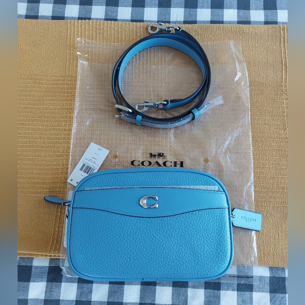 NWT Coach Camera Crossbody Bag Pebble Leather Pool Blue Everyday Small Purse